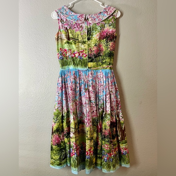 SOLD | ModCloth X Bernie Dexter Scene and Believed Dress - Medium Spring Floral - Picture 4 of 9